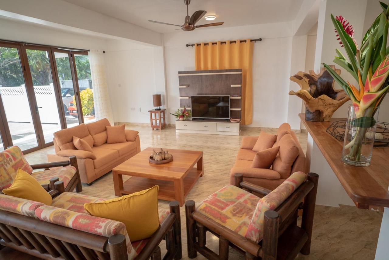 La Belle Residence Self Catering Accommodation 보발롱 외부 사진